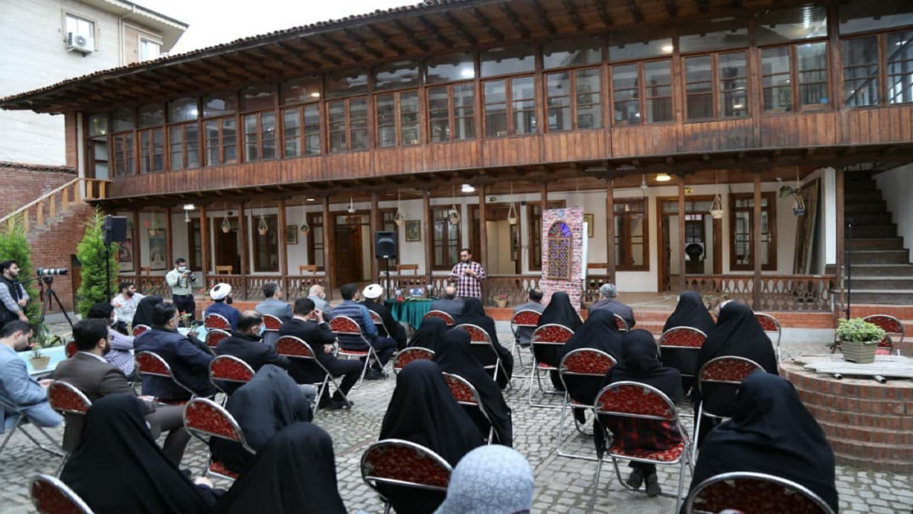 رونمایی از کتاب "سردار گیله مردان" در رشت
