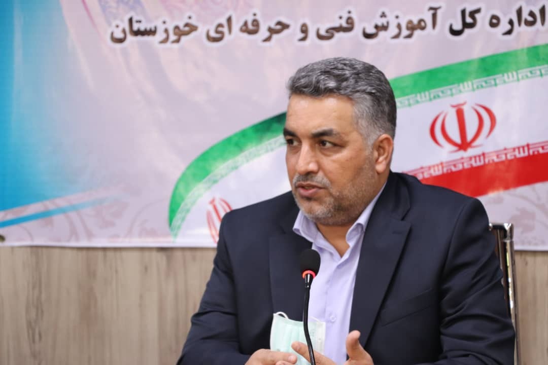 میزخدمت اداره کل آموزش فنی وحرفه‌ای درمصلی‌های نمازجمعه برپا می‌شود
