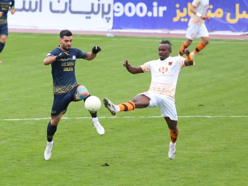 //// فردا صبح کار شود/// فولاد- استقلال؛نبرد 2 مربی استقلالی در اهواز/ پرسپولیس- سپاهان؛ دیدار ال کلاسیکوی ایران در سیرجان
