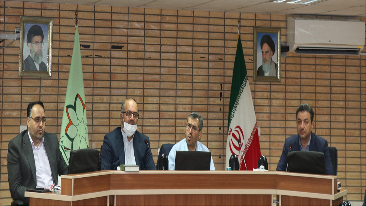 بررسی سرعت مجاز شبکه‌های معابر درون شهری شیراز