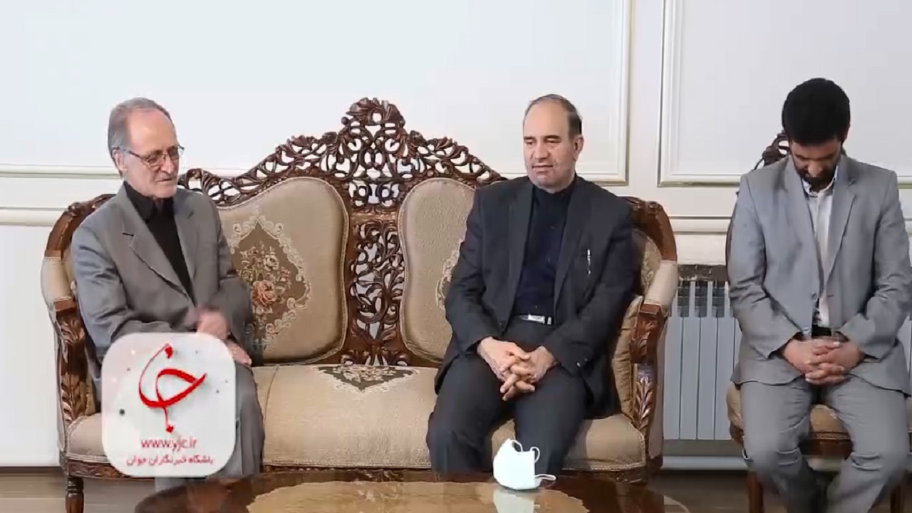 دیدار استاندار آذربایجان شرقی با خانواده شهید مدافع حرم+ فیلم