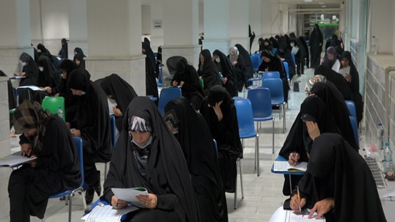 برگزاری آزمون ارزیابی و اعطای مدرک تخصصی به حافظان قرآن کریم در قم