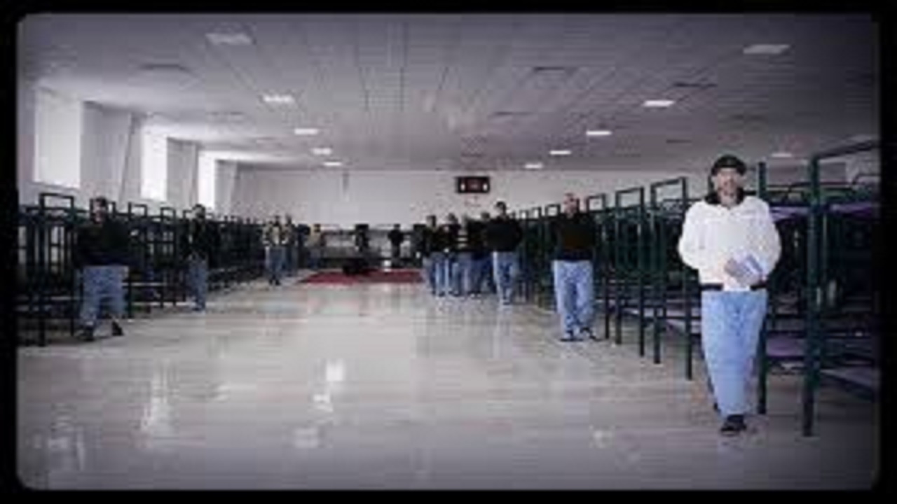 شرایط پذیرش ۲۵۰ معتاد متجاهر در کمپ ماده ۱۶ قزوین مهیا شده است