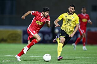 لیگ برتر فوتبال/ پرسپولیس ۱ - سپاهان ۲
