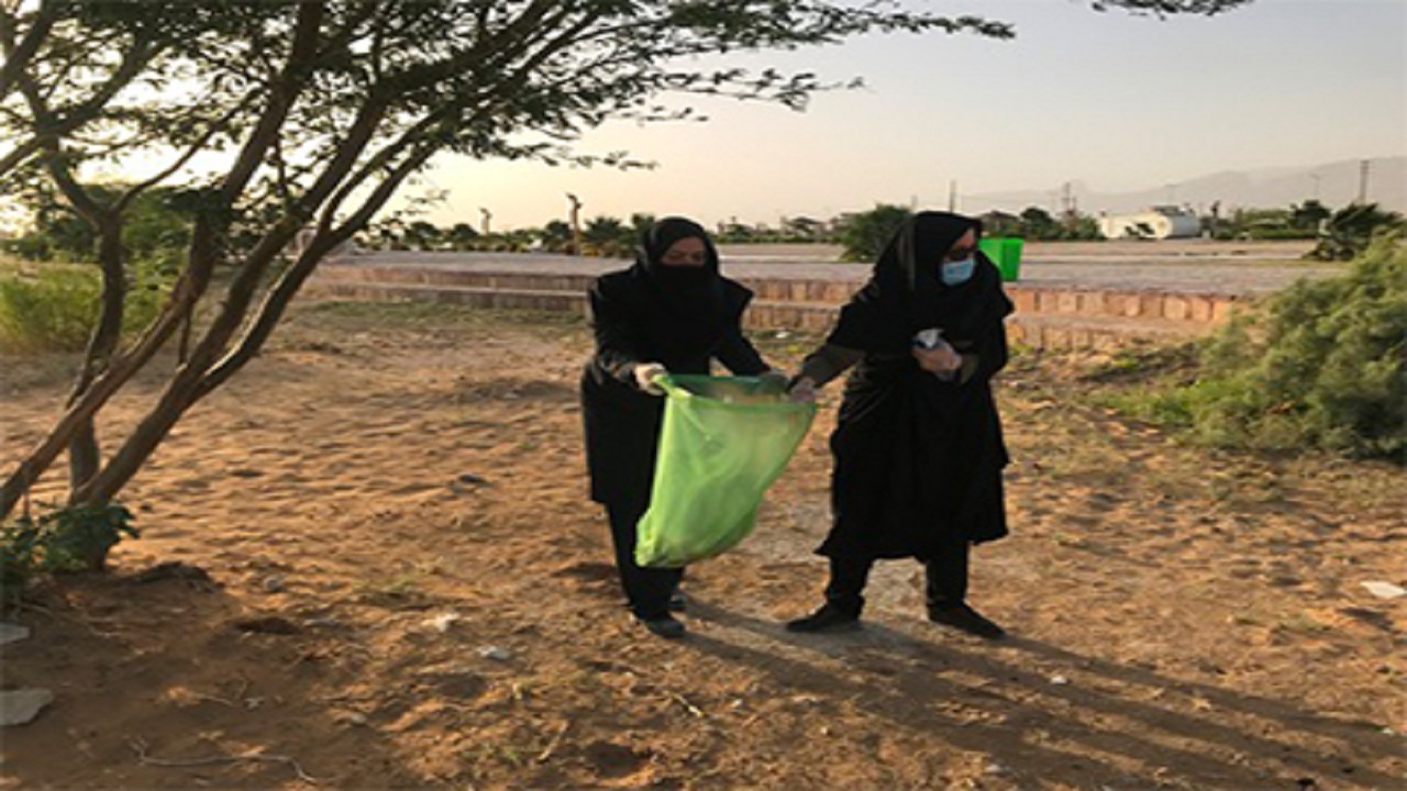 ساحل کنگان از وجود زباله پاک‌سازی شد