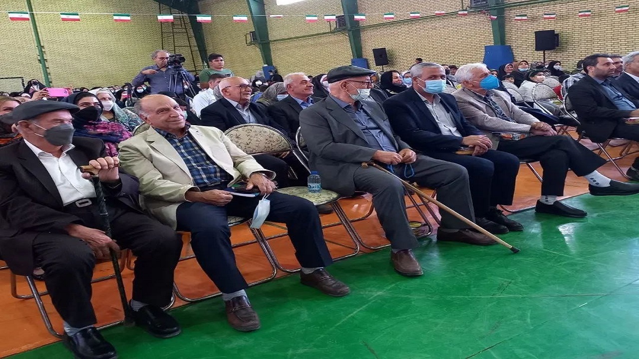 مدرسه ای به قدمت یک قرن
