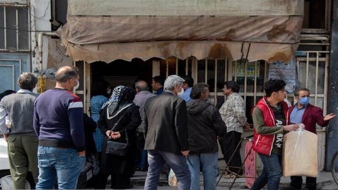 چرایی صف‌های طولانی نانوایی در مشهد