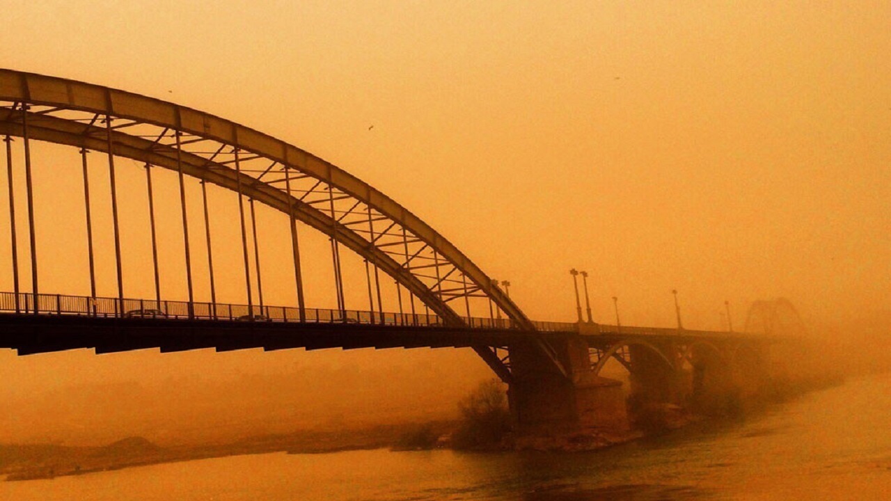 طوفان گرد و خاک با بیش از ۶۶ برابر حد مجاز در خوزستان