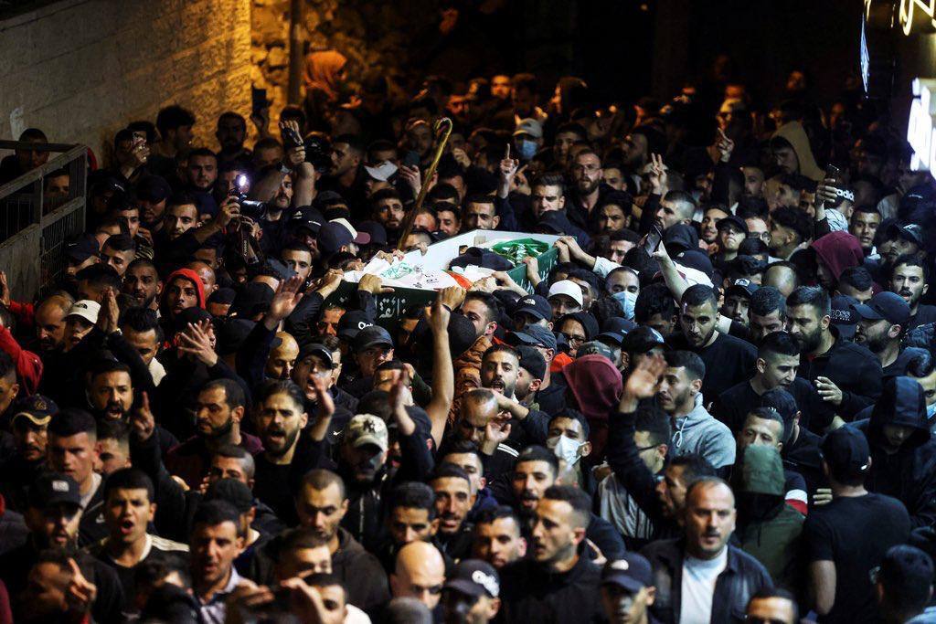 تشییع پیکر شهید &laquo;ولید الشریف&raquo; در مسجد الاقصی  03