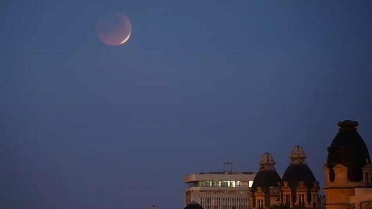 ماه گرفتگی تصویر 2