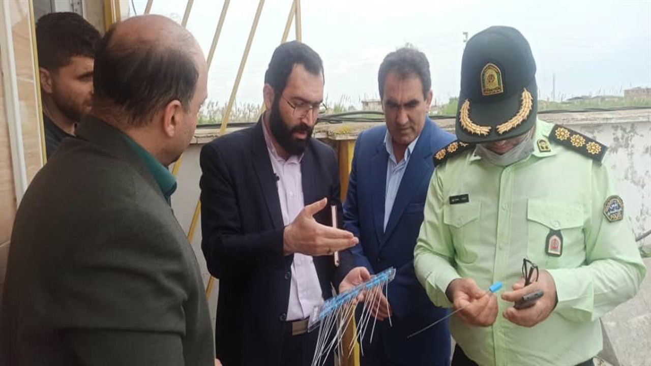 بازدید دادستان مرکز مازندران از انبار‌های کالای اساسی