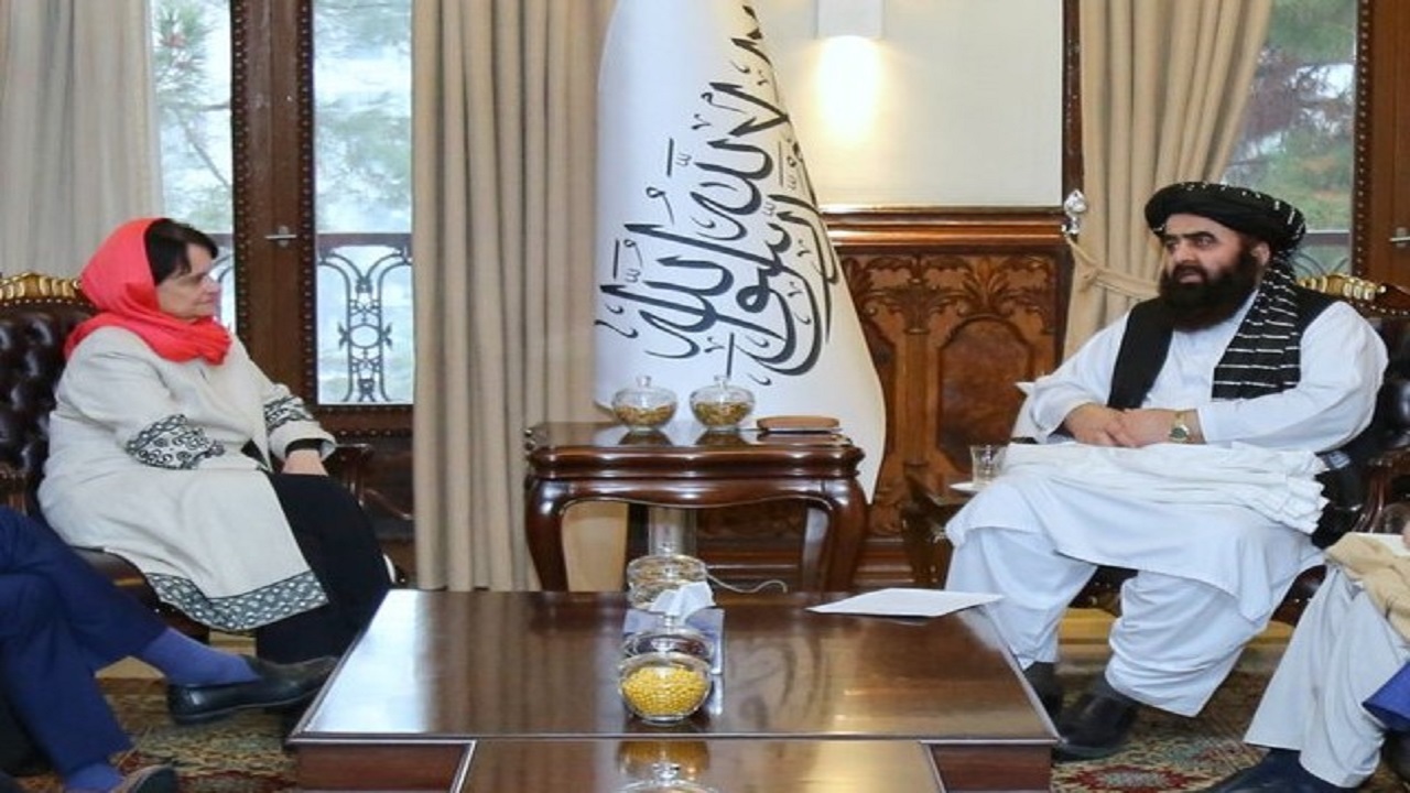 دیدار سرپرست وزارت خارجه طالبان با نماینده دبیرکل سازمان ملل + فیلم