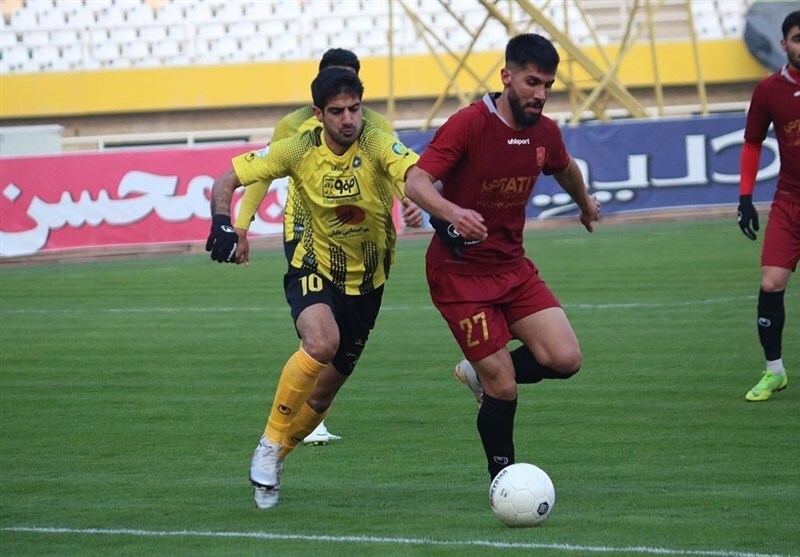 فردا صبح کار شود///پرسپولیس- تراکتور؛ نبرد گل محمدی و ساغلام در تبریز / استقلال- آلومینیوم اراک؛ قهرمان لیگ به دنبال حفظ رکورد شکست ناپذیری