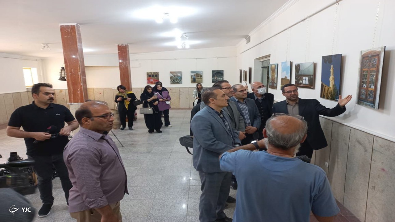 نمایشگاه عکاسی بنا‌های تاریخی در مهاباد برپا شد