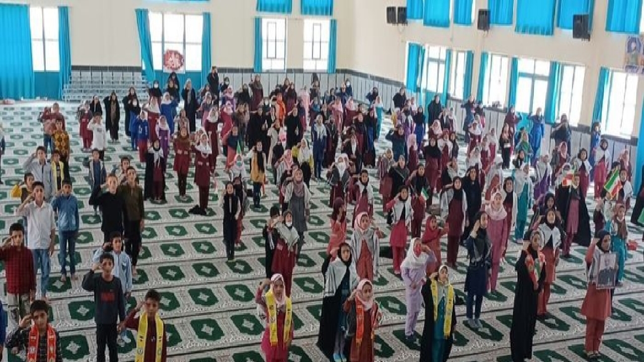 سرود سلام فرمانده در دیشموک خوانده شد