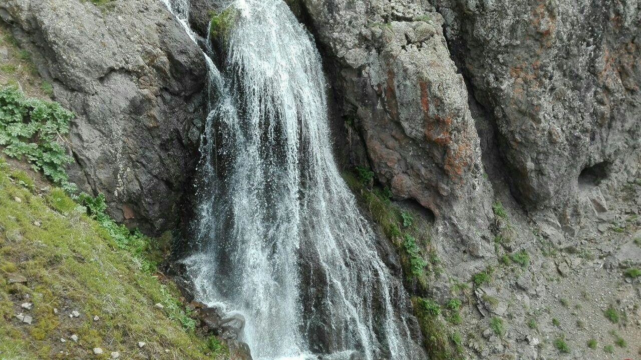 از