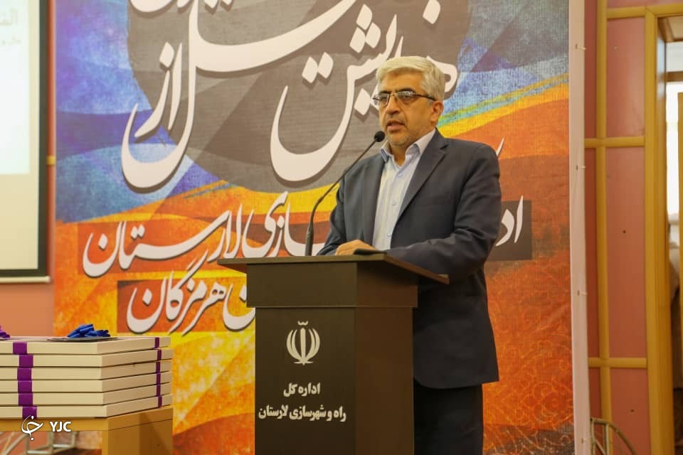 راه ارتباطی بندرعباس- لار به سمت شیراز نیازمند حمایت خیران