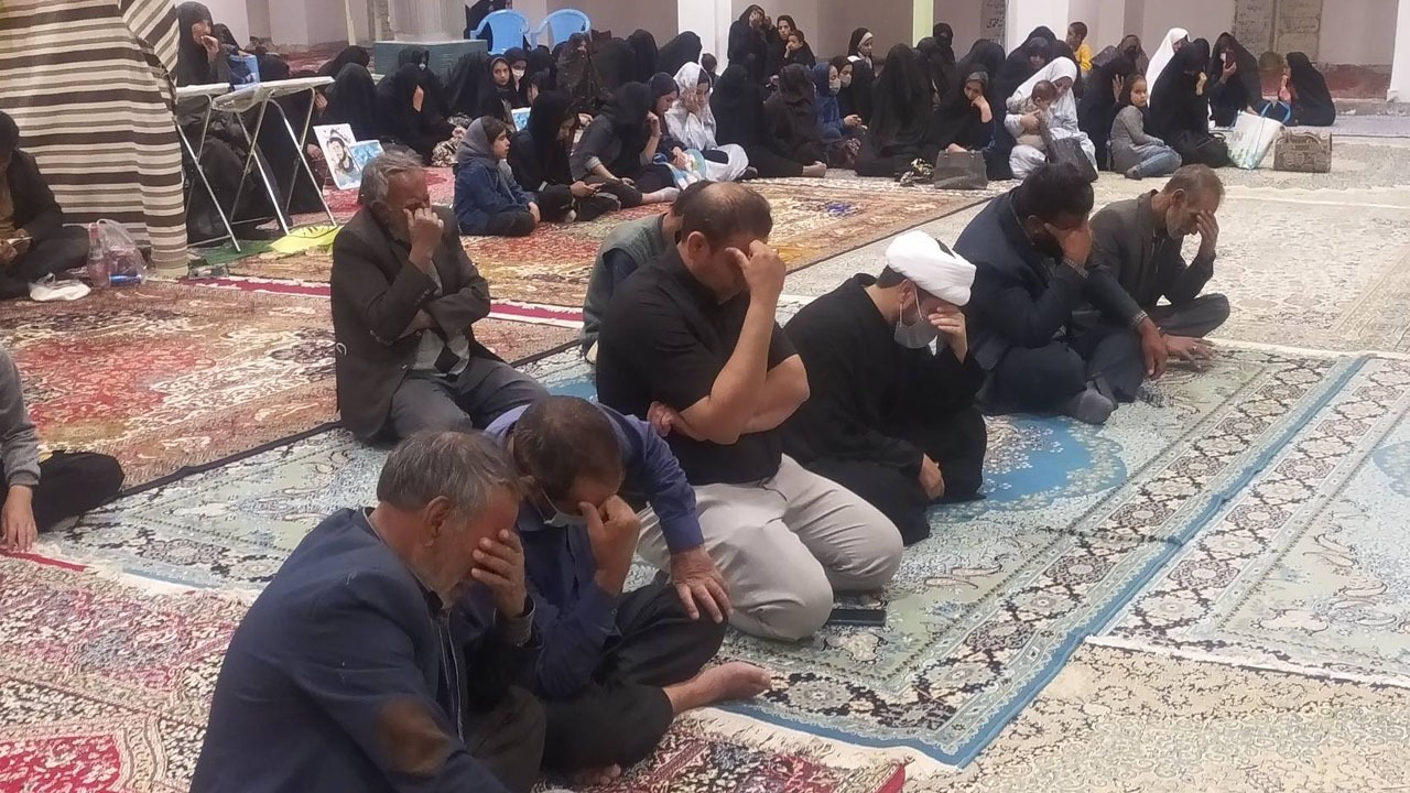برگزاری مراسم شب قدر 