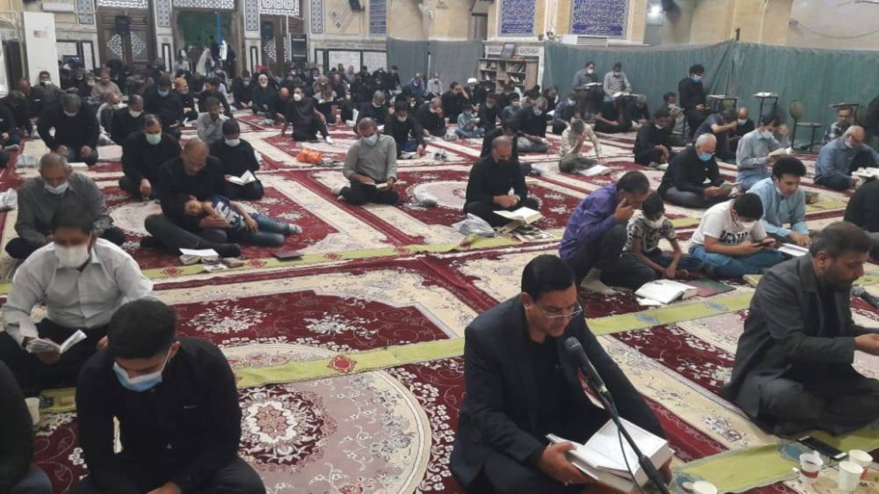 برگزاری مراسم شب قدر 