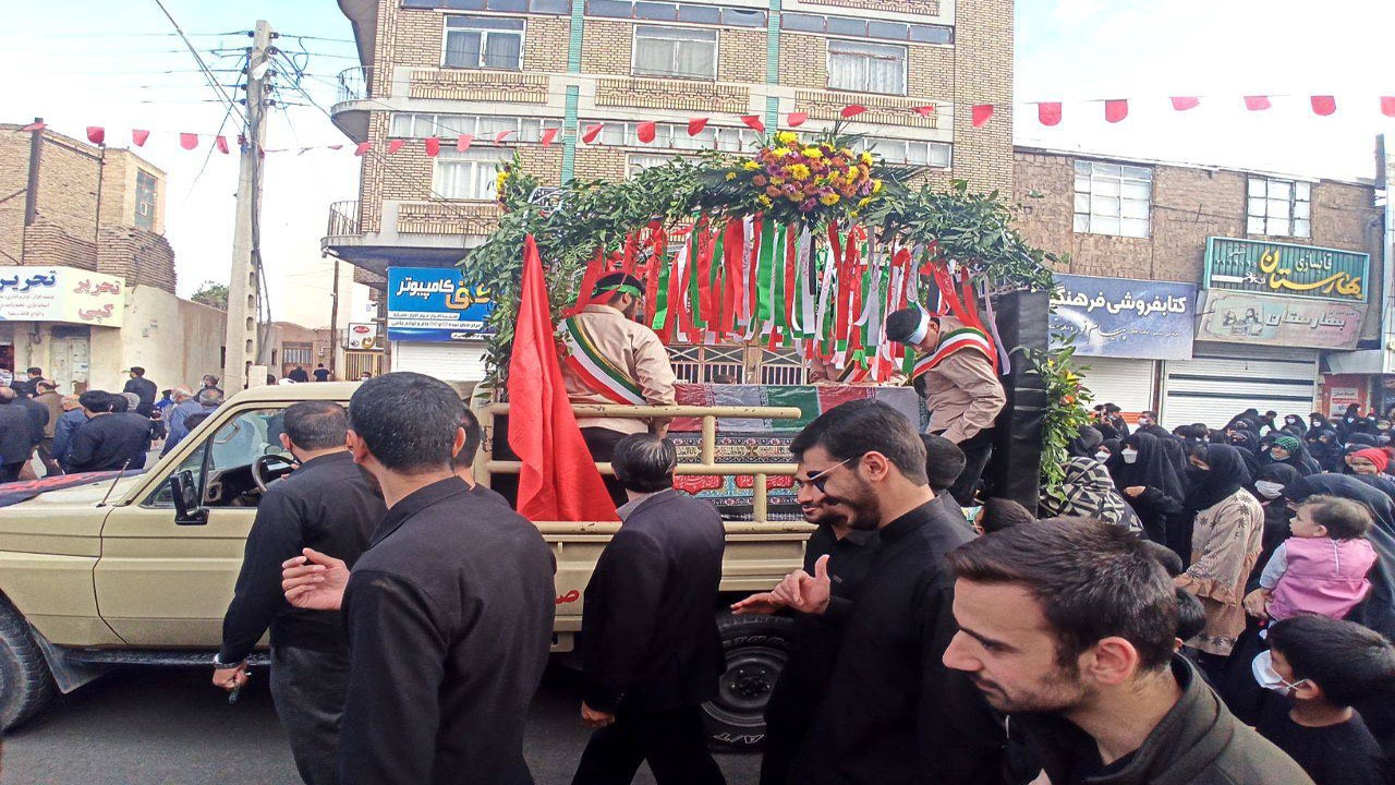 پیکر مطهر یک شهید گمنام در کرمان آرام گرفت