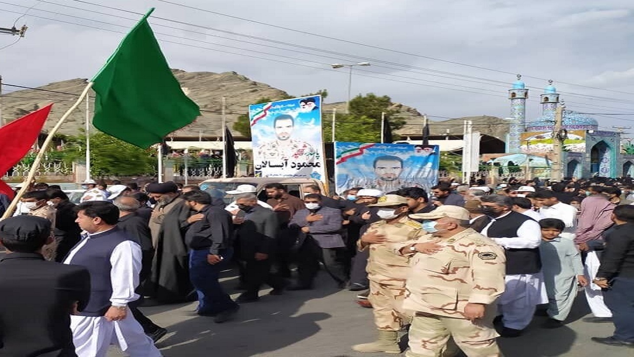 پیکر مطهر شهید پاسدار محمود آبسالان در زاهدان تشییع شد