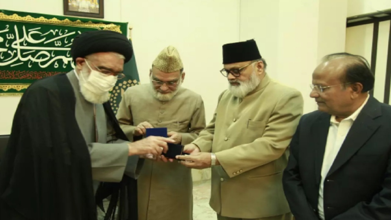 دیدار تولیت حرم حضرت معصومه(س) با جمعی از علمای هند و بنگلادش