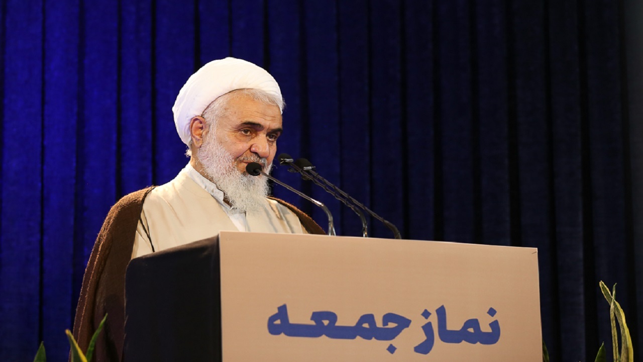با احتکارکنندگان کالا به شدّت برخورد شود