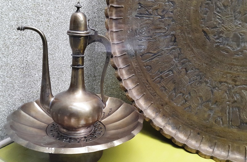 گنجینه ظروف در موزه آستان قدس رضوی+ عکس