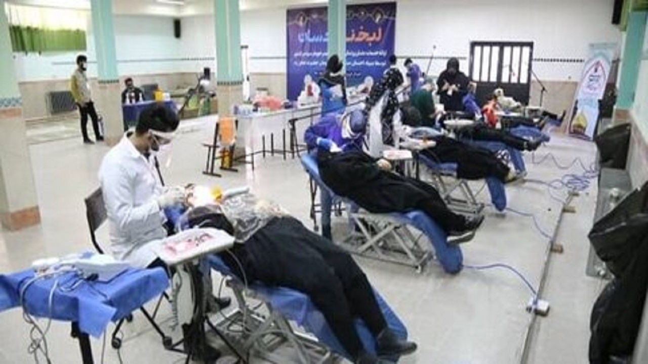 ارائه خدمات رایگان دندانپزشکی در مناطق محروم استان قزوین