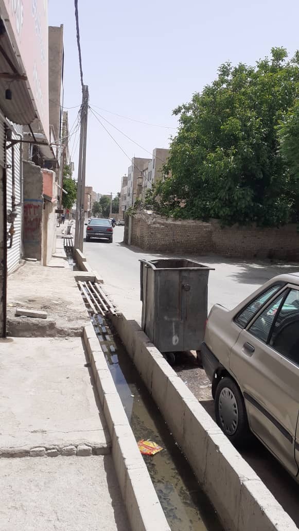 گذر باریک برای رانندگان خیابان ملک آباد دردسرساز شد + تصاویر