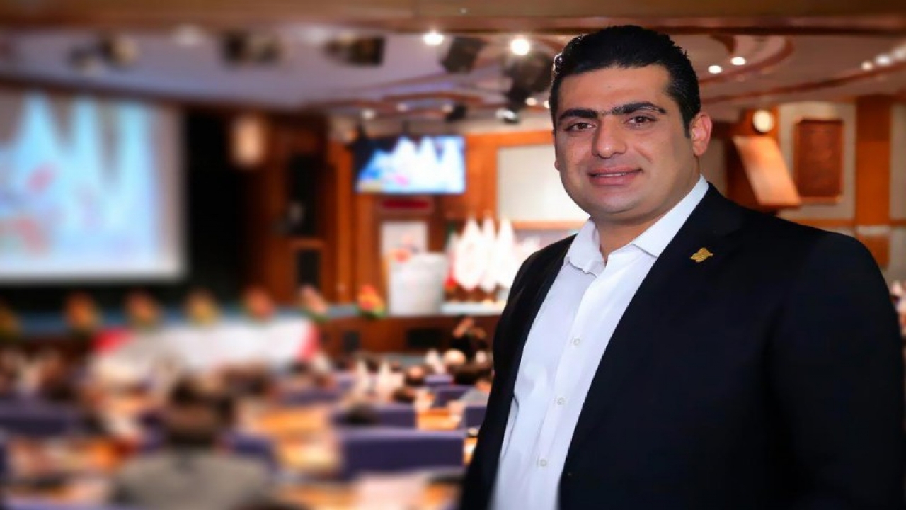 باید با قدرت و امید تلاش کرد، حتی در سخت‌ترین شرایط اقتصادی کشور