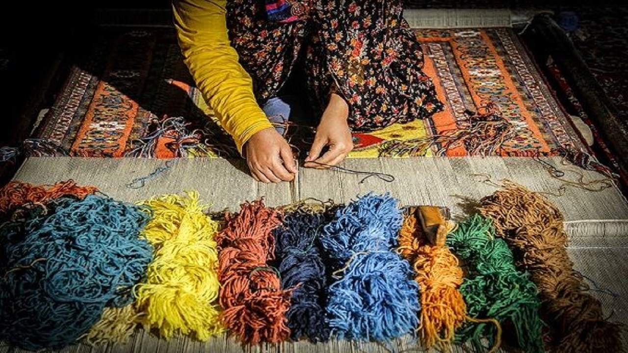 تولید ۵۲ رشته بومی و غیربومی صنایع دستی در لرستان