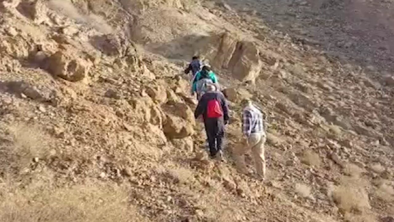 کوهپیمایی خانوادگی در سمنان
