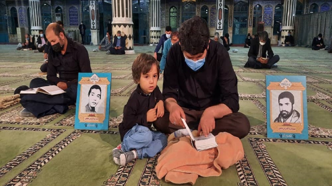 آغاز مراسم پرفیض احیای آخرین شب از لیالی قدر