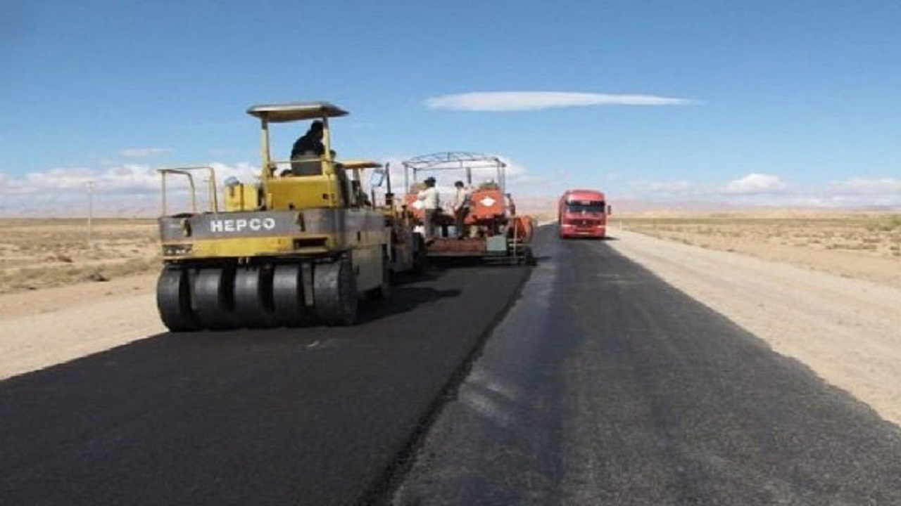 روکش آسفالت ۱۴۵ کیلومتر از راه‌های استان همدان