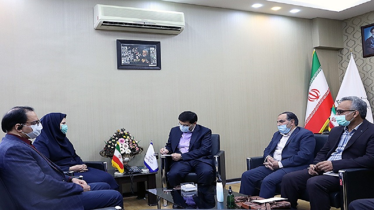 رتبه برتر یزدی‌ها در کتابخوانی