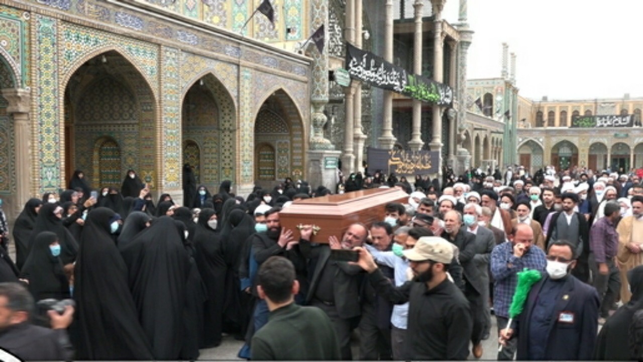 تشییع پیکر همسر آیت الله جوادی آملی در قم