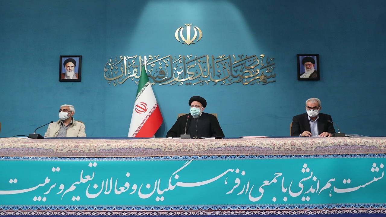 رئیس‌جمهور: همه ابعاد قانون رتبه‌بندی معلمان مورد توجه دولت است