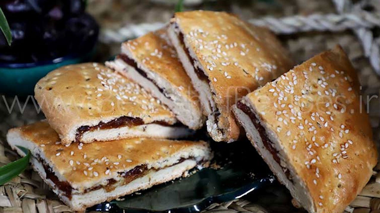 طرز تهیه نان زیره خرمایی + فیلم