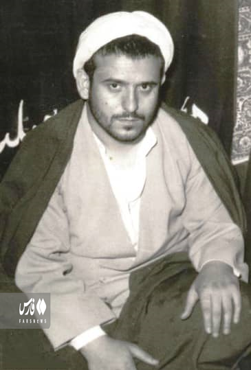 شیخ حسین انصاریان در سال های جوانی