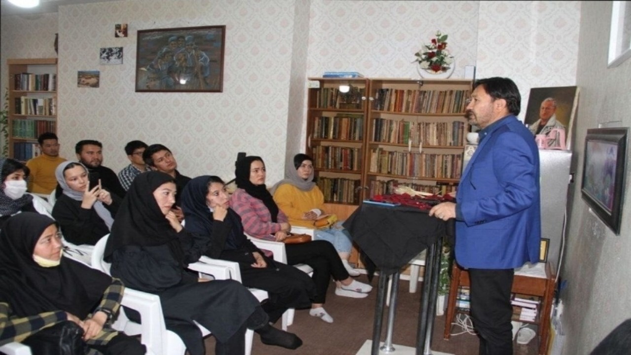 شاعران ایرانی و افغانستانی در سوگ شهدای اخیر افغانستان گرد هم آمدند + تصاویر