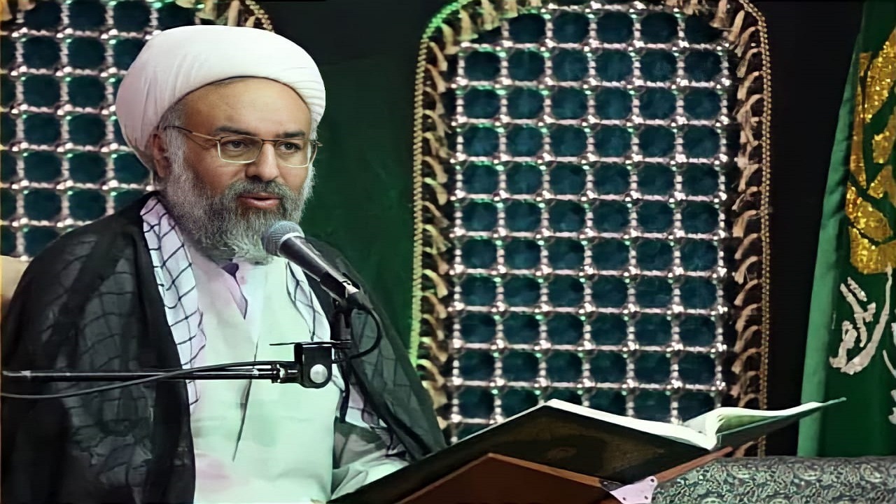 کارگران خط مقدم تحقق آرمان‌های انقلاب هستند