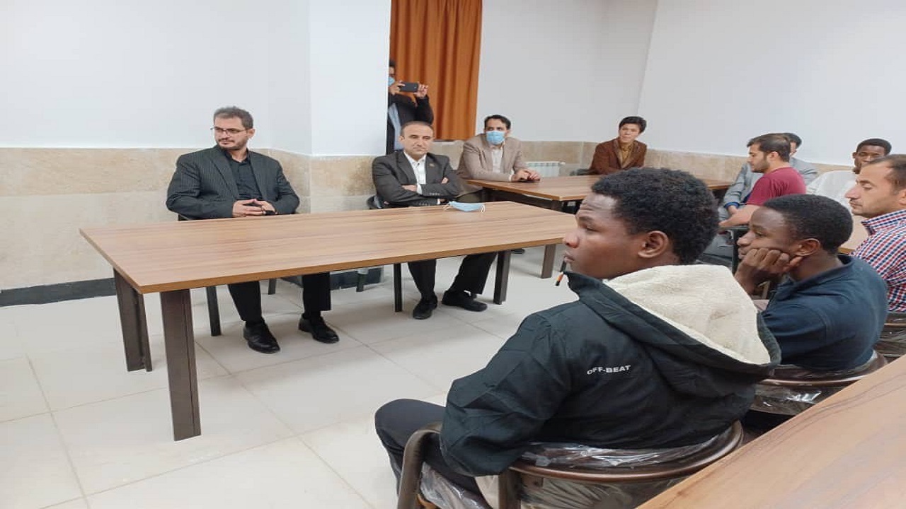 استاندار کردستان مهمان افطاری دانشجویان