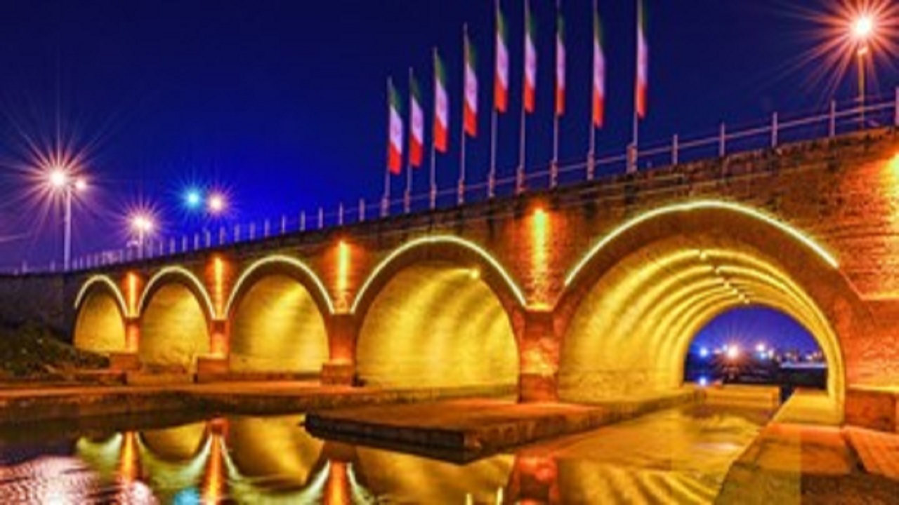 ۱۴۰۱ سالی نورانی برای شهر قم/تکمیل ۱۰۰ پروژه نورپردازی تا پایان سال