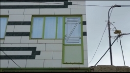 به زودی در این مکان بالکن نصب می شود