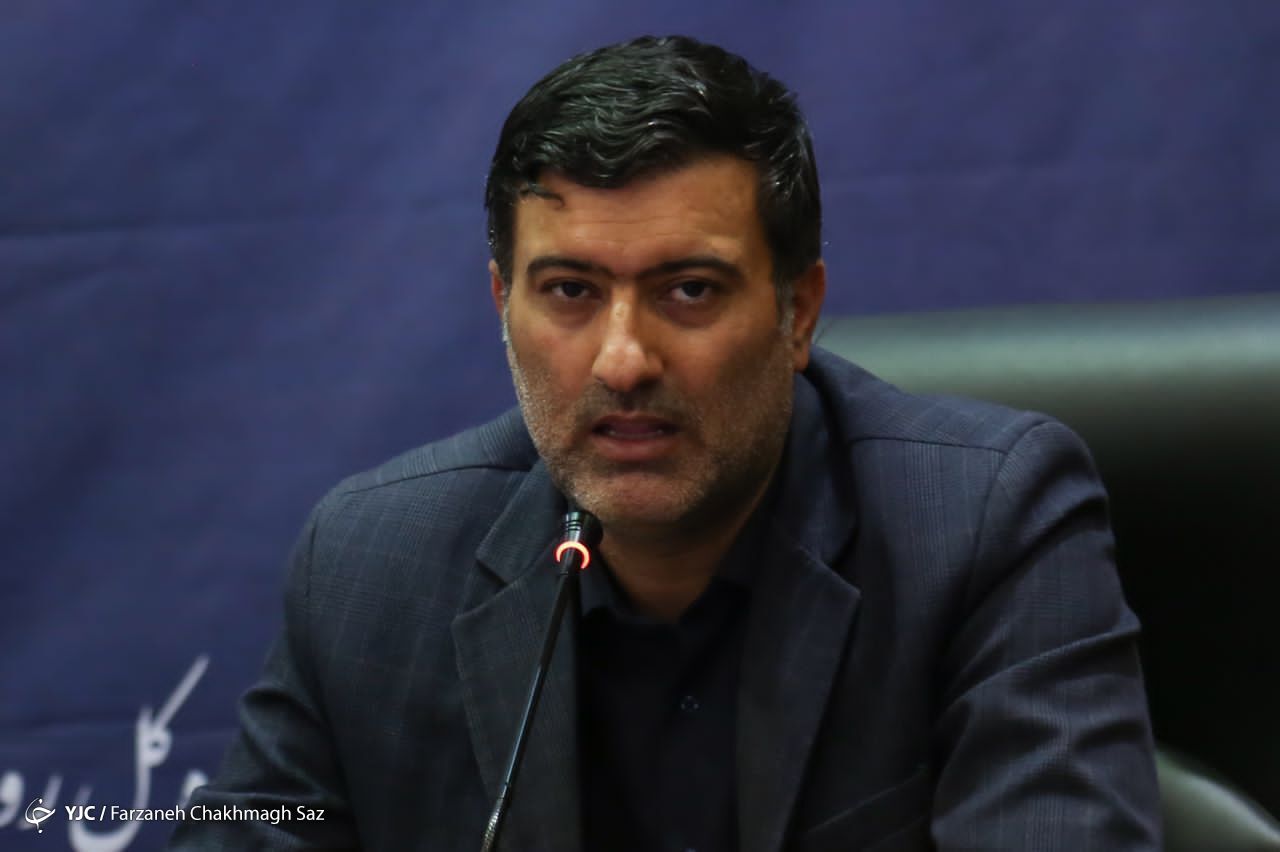 خودروسازان حاضر به ارتباط مستقیم با شرکت‌های دانش بنیان نیستند