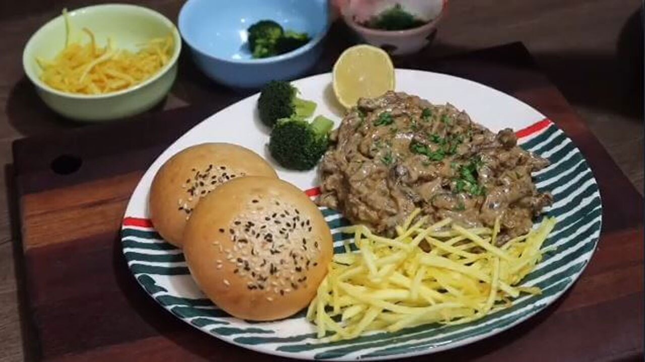 طرز تهیه بیف با سس خرما + فیلم