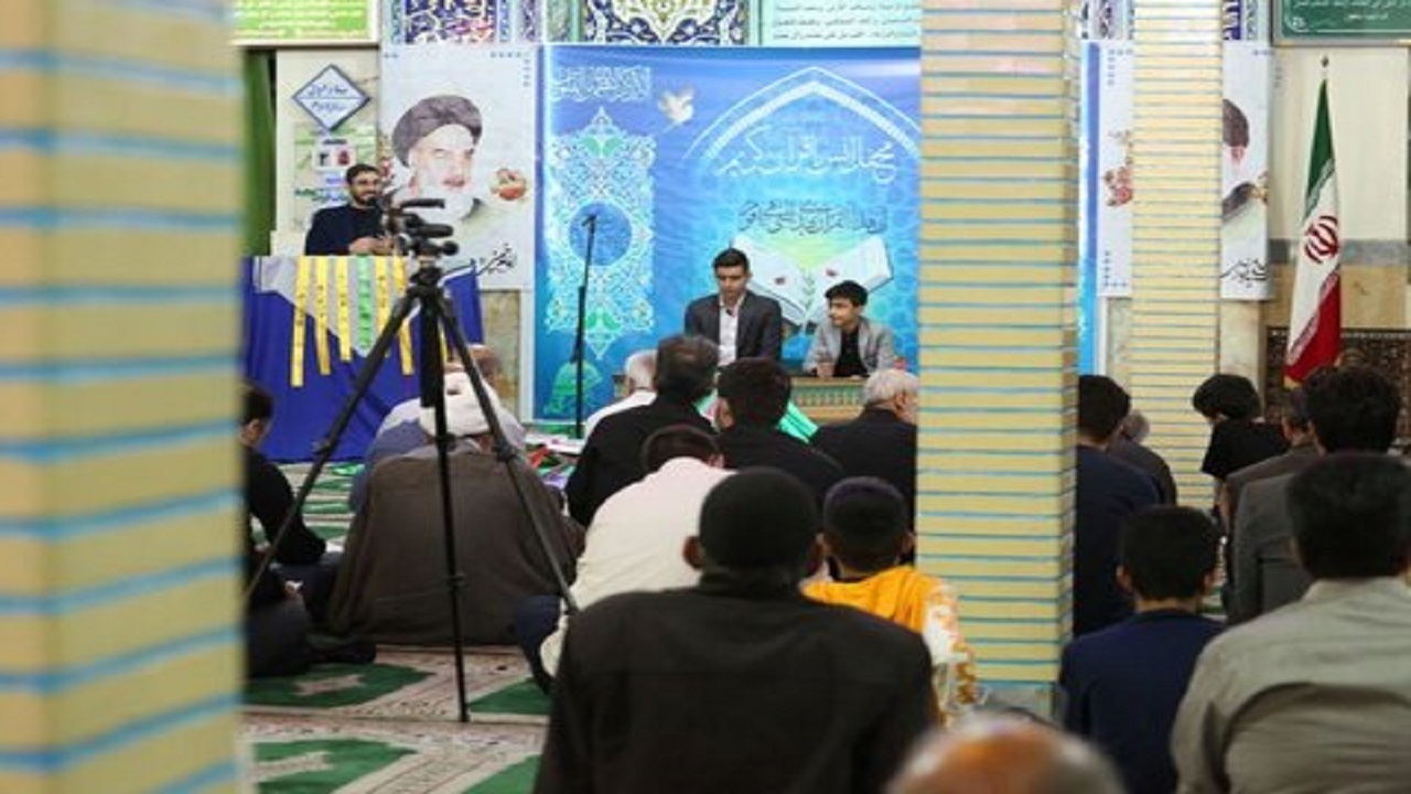 ضیافت قرآنی در ماه مبارک رمضان در مناطق ده‌گانه کرج برگزار شد