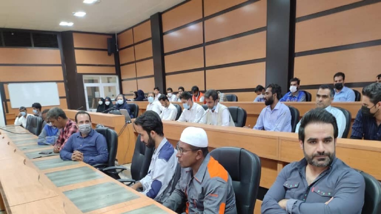 تامین مسکن و پرداخت به‌موقع حقوق کارگران چابهار در اولویت باشد