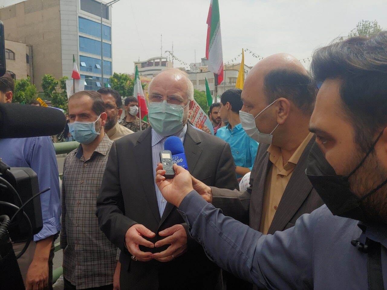 راهپیمایی «روز قدس» در تهران برگزار شد/ از نمایش موشکهای بالستیک ایرانی تا دبههای آمریکایی راهپیمایی «روز قدس» در تهران برگزار شد/ از نمایش موشکهای بالستیک ایرانی تا دبههای آمریکایی